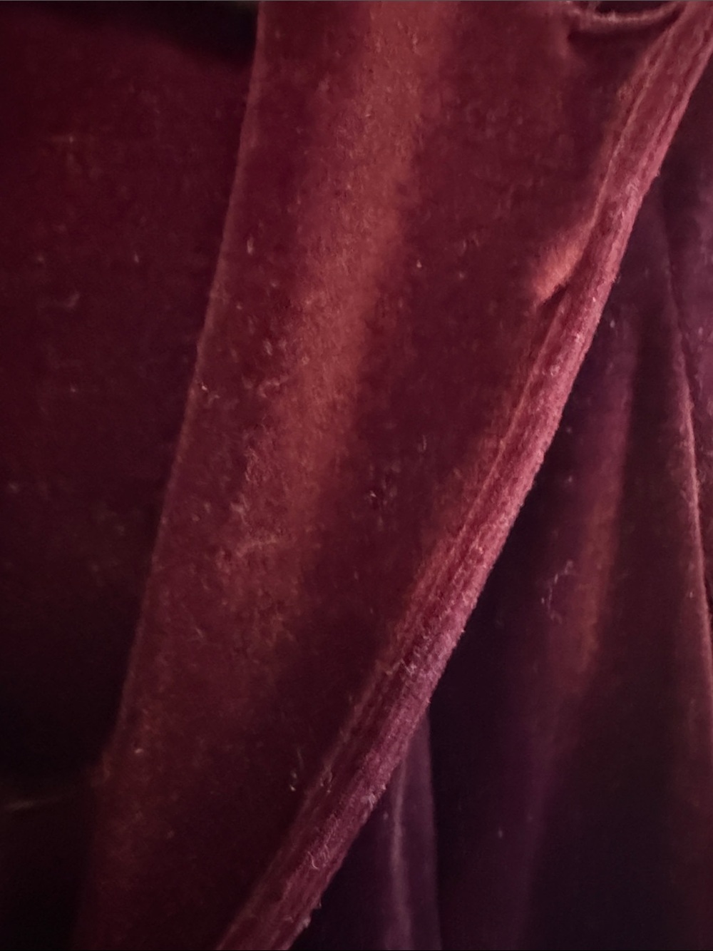 Vintage Women's Velvet Blazer Jacket in Burgundy - Picture 4 of 5